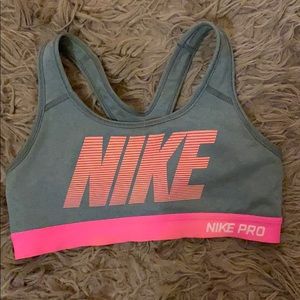Nike Pro Sports Bra